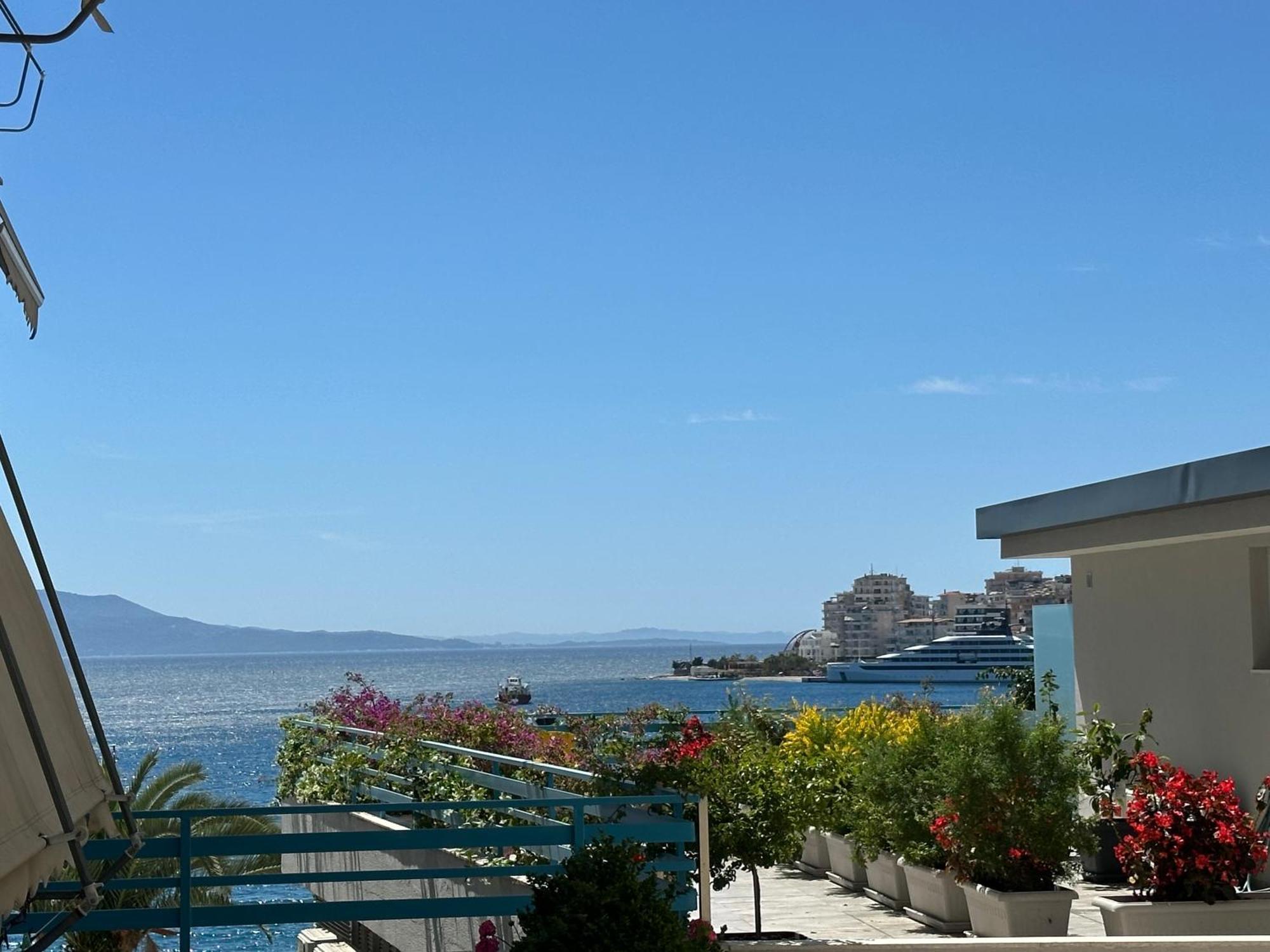Oni Apartments Sarandë Exterior foto